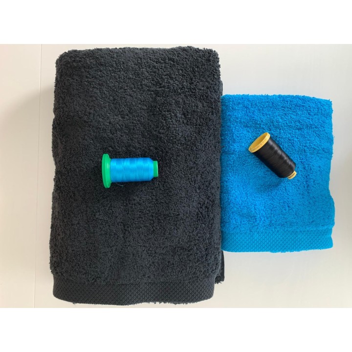 Ensemble noir, bleu turquoise