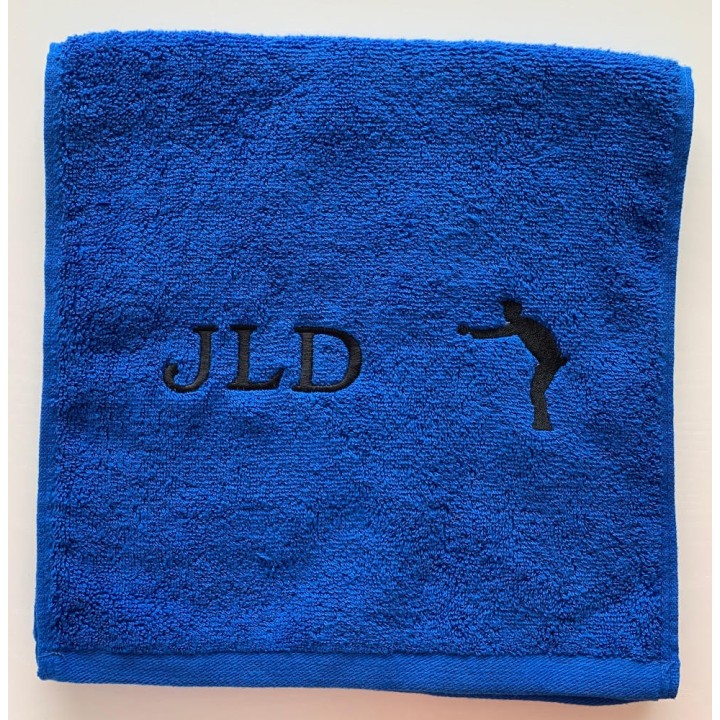 Serviette de sport bleu royal personnalisée initiales et motif optionnel pétanque.