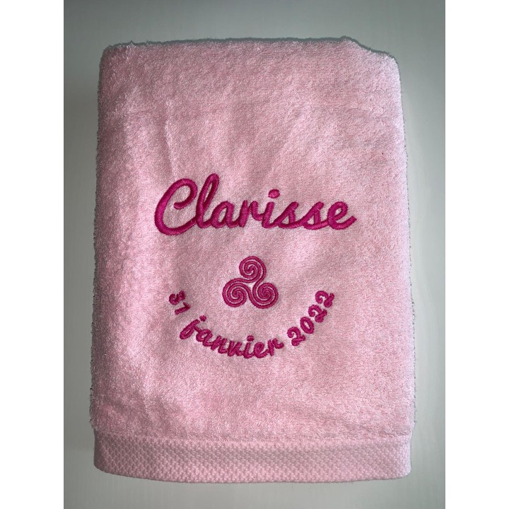 Drap de bain rose personnalisé