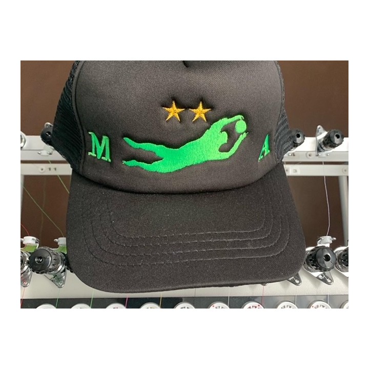 Casquette trucker noire personnalisée avec motif gardien de but et initiales