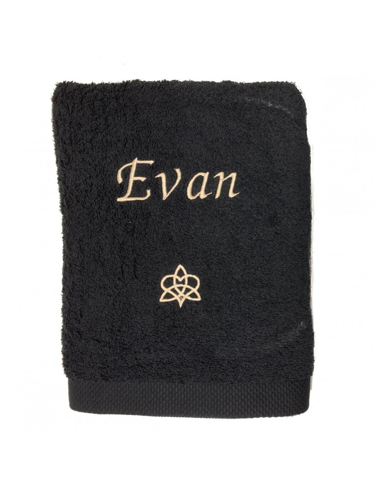Maxi drap de bain noir personnalisé prénom Evan