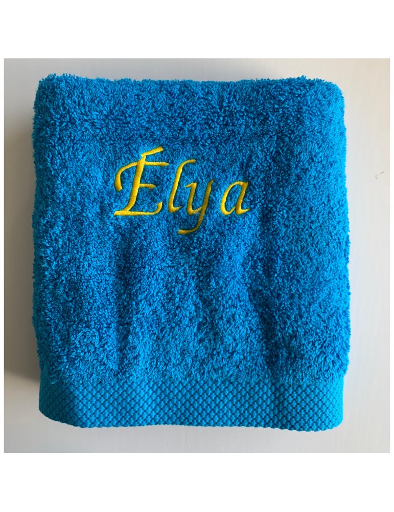 Drap de bain turquoise personnalisé prénom Elya