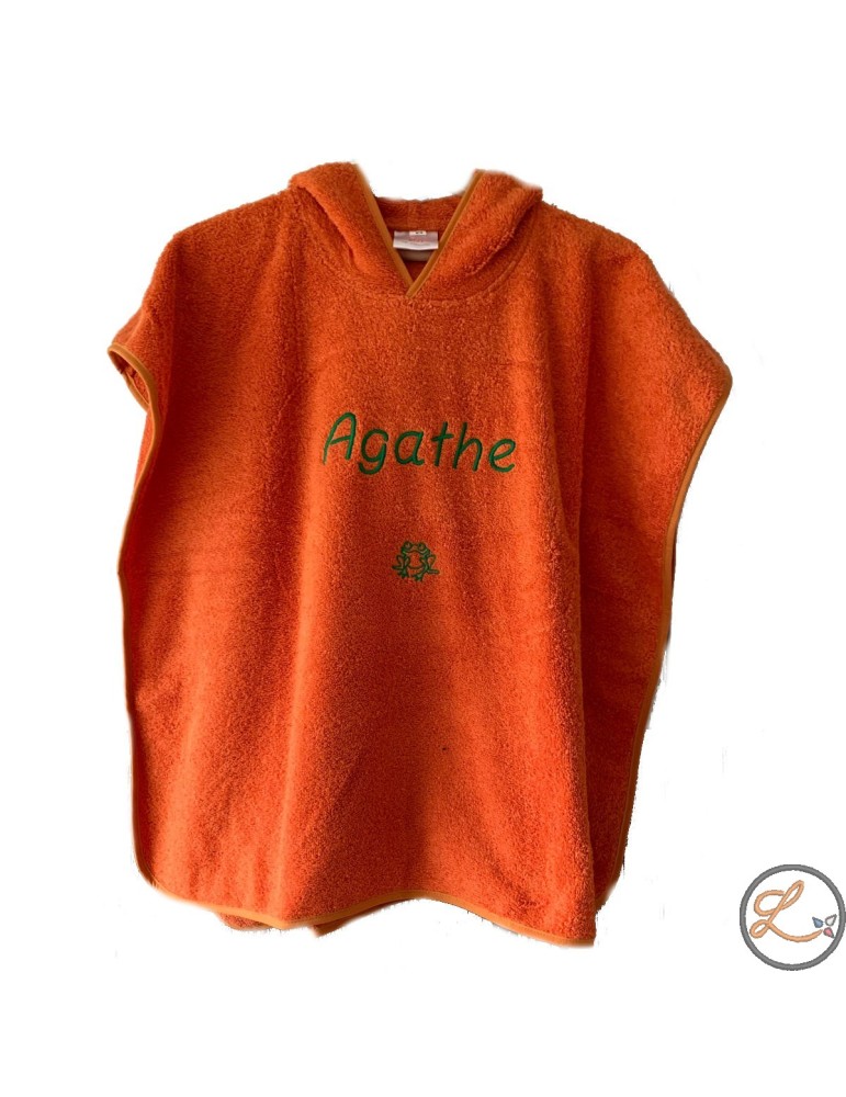 Poncho mandarine enfant personnalisé prénom Agathe et motif grenouille.