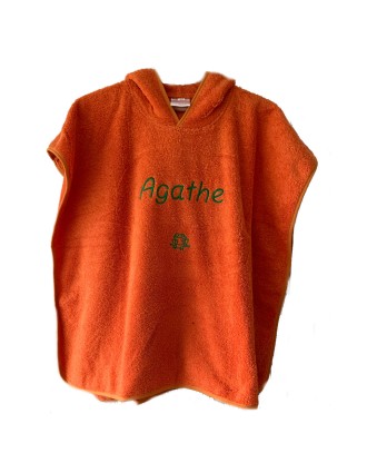 Poncho mandarine enfant personnalisé prénom Agathe et motif grenouille.