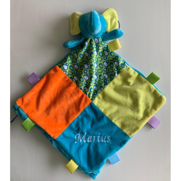 Doudou Eléphant personnalisé avec prénom Marius
