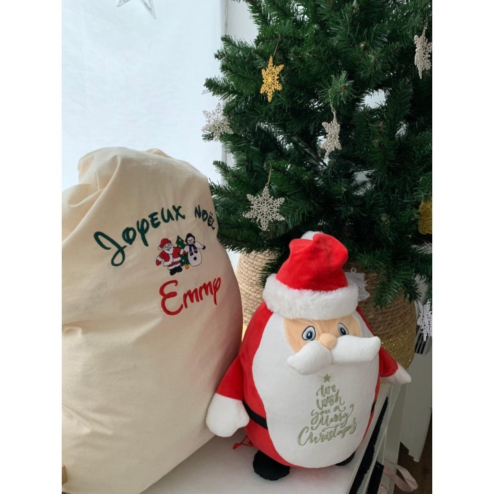 Décoration de noël avec accessoires brodés par l'effet des couleurs