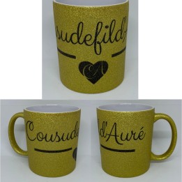 Mug paillettes or personnalisé avec un logo monochrome