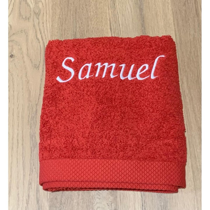 Serviette de bain rouge personnalisée prénom Samuel