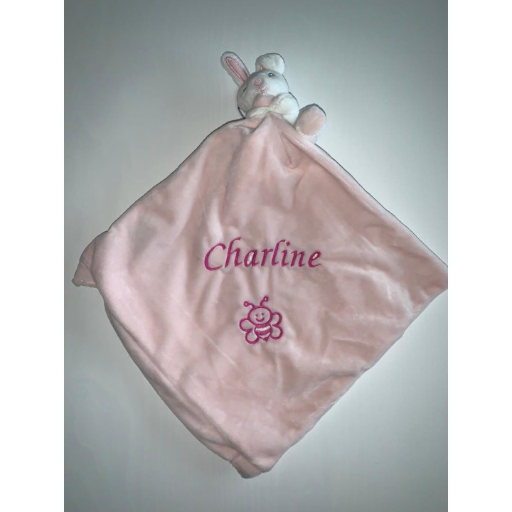 Doudou plat lapin rose personnalisé prénom Charline et motif Abeille