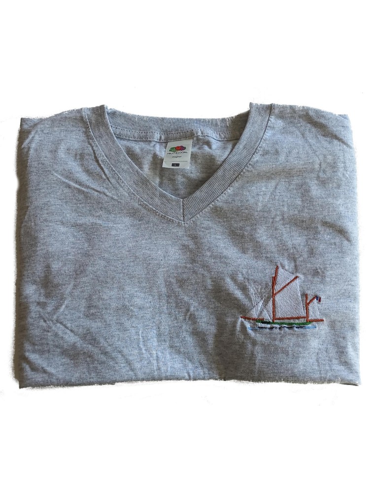 Tee-shirt gris clair brodé personnalisé bateau de type Thonier