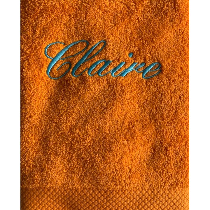 Serviette orange personnalisée prénom Claire